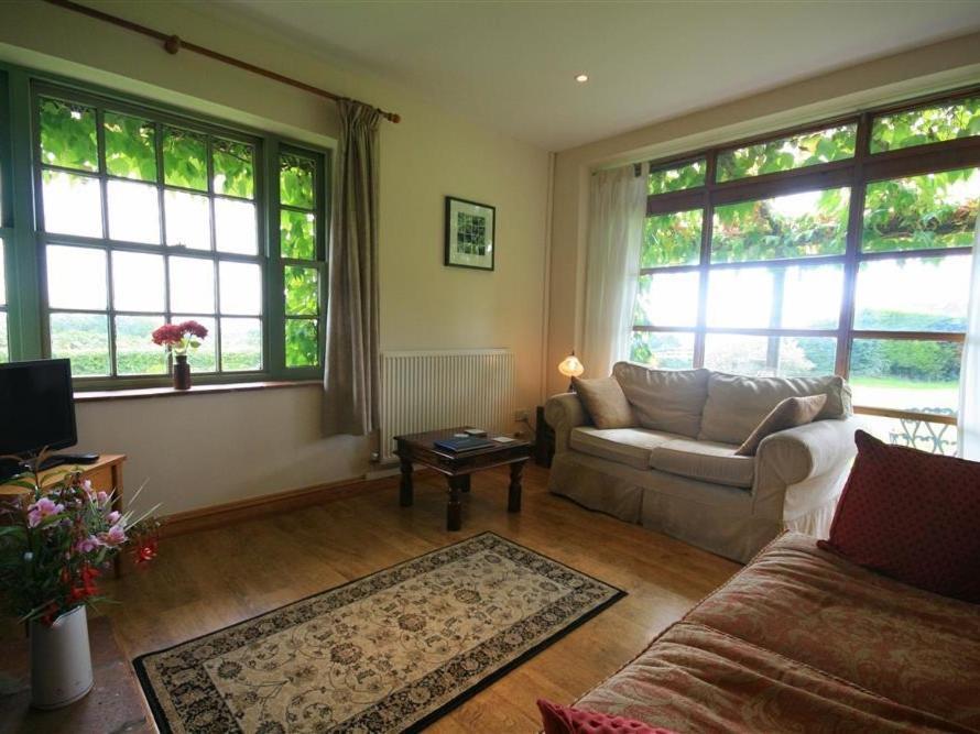 The Piggery Villa Woolaston Exterior photo