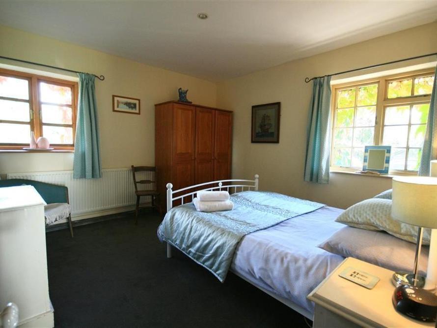 The Piggery Villa Woolaston Exterior photo